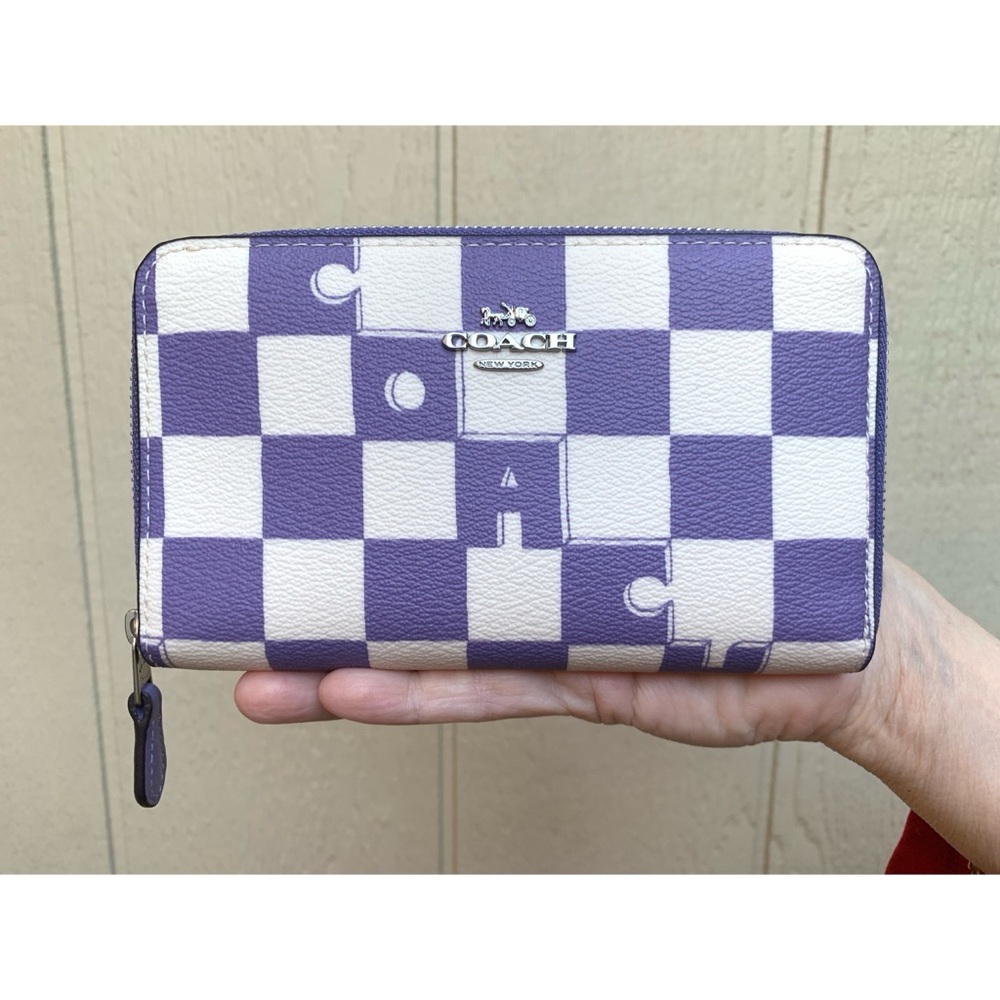 NWT Coach Medium Zip Checkerboard Wallet in Light Violet Chalk